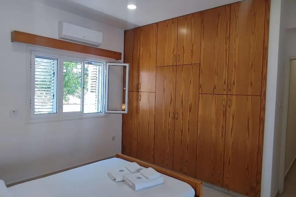 Bungalow House Kiti, Seaside Holiday home Kiti